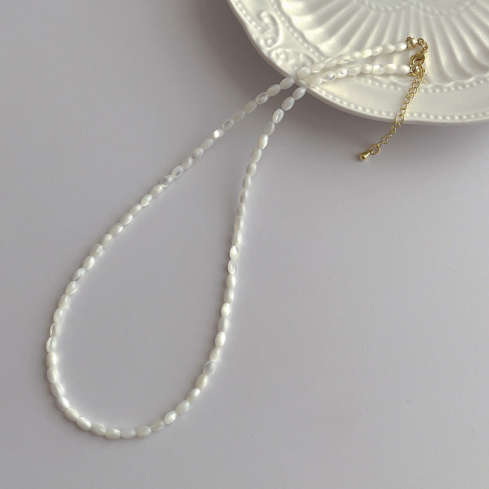 Minimalist Design Natural Shell Bead Necklace for Women Beach Vacation Style Versatile Collarbone Chain