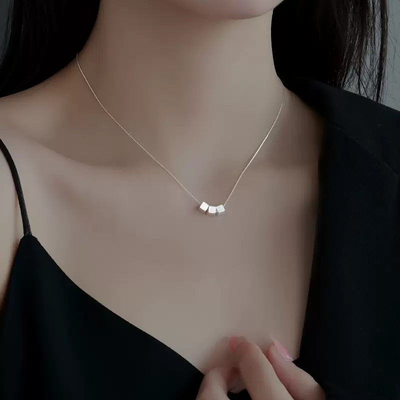S925 Sterling Silver Small Sugar Cube Necklace for Women, Ins Style, Minimalist Design, Simple Brushed Three Cube Clavicle Chain