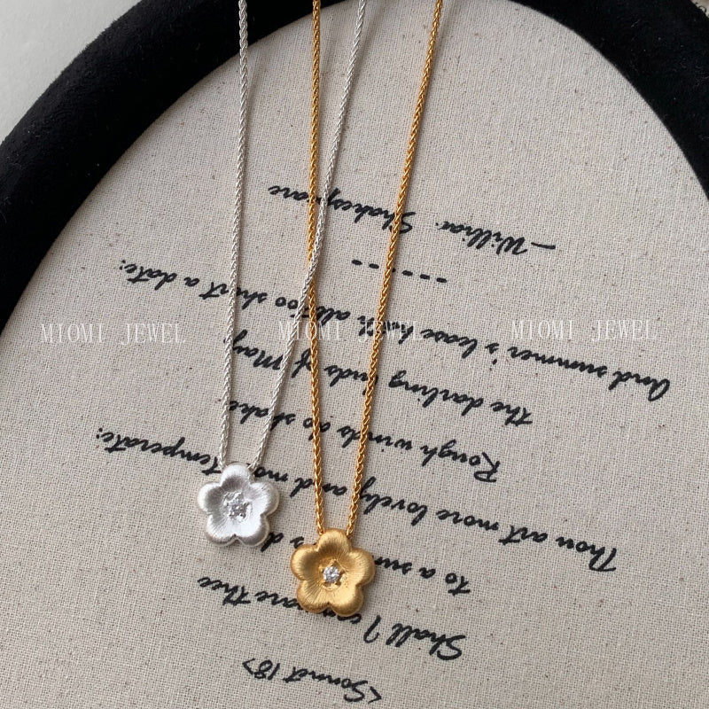 S925 Sterling Silver Vintage Brushed Flower Necklace for Women Retro Light Luxury Niche Design Hot-Selling Collarbone Chain