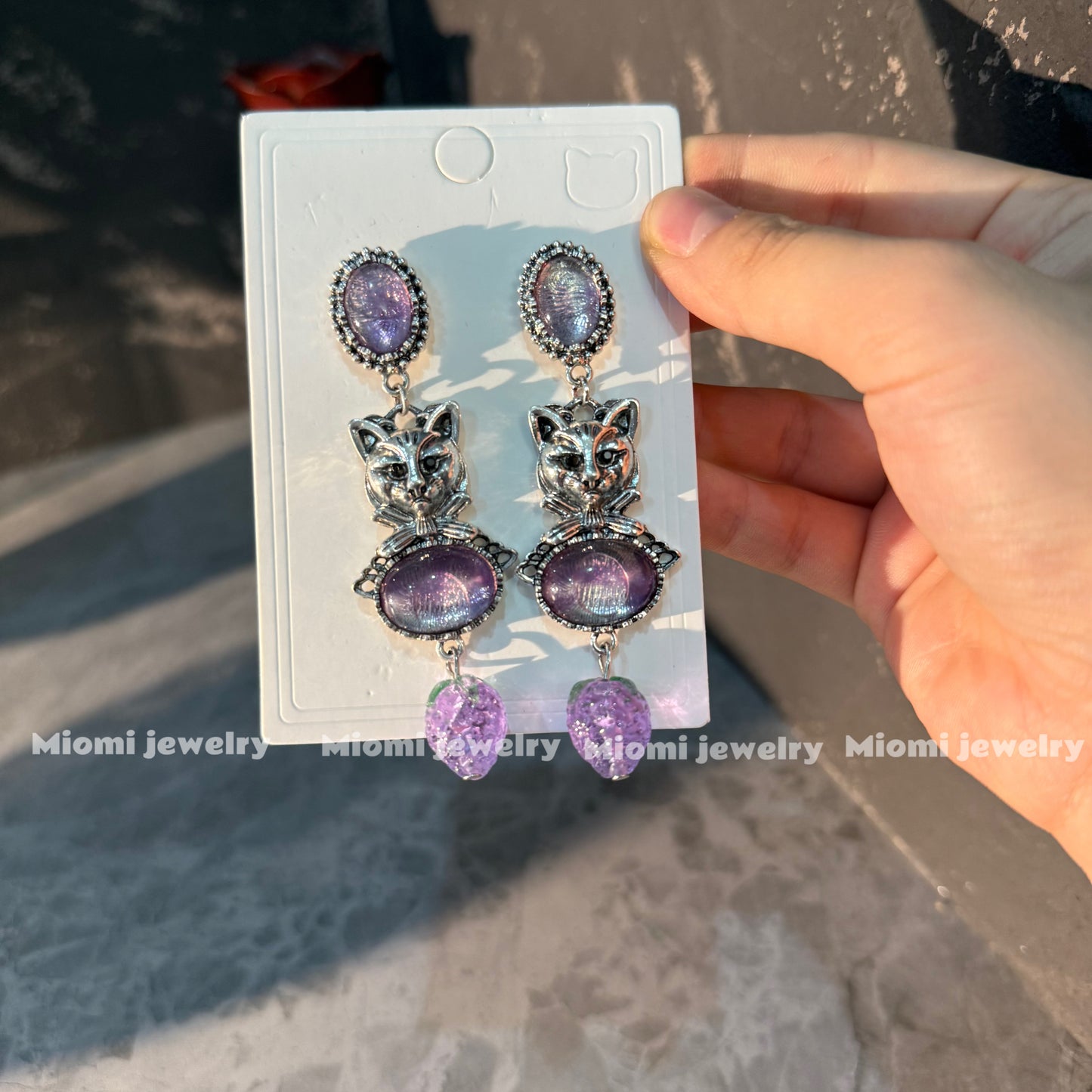 witchy cat earring soft gothic purple wtih heart whimsical