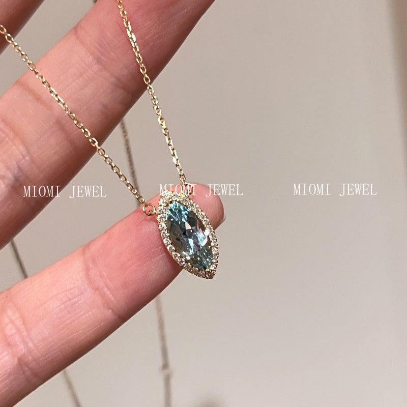 Sparkling Horse Eye Aquamarine Zircon Necklace for Women S925 Sterling Silver Olive Pendant Gemstone Collarbone Chain Vintage Style