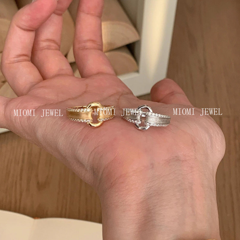 S925 Sterling Silver Xiaohongshu Hot-Selling Vintage Style O-Shaped Lock Buckle Brushed Ingot Ring with High-End Feel