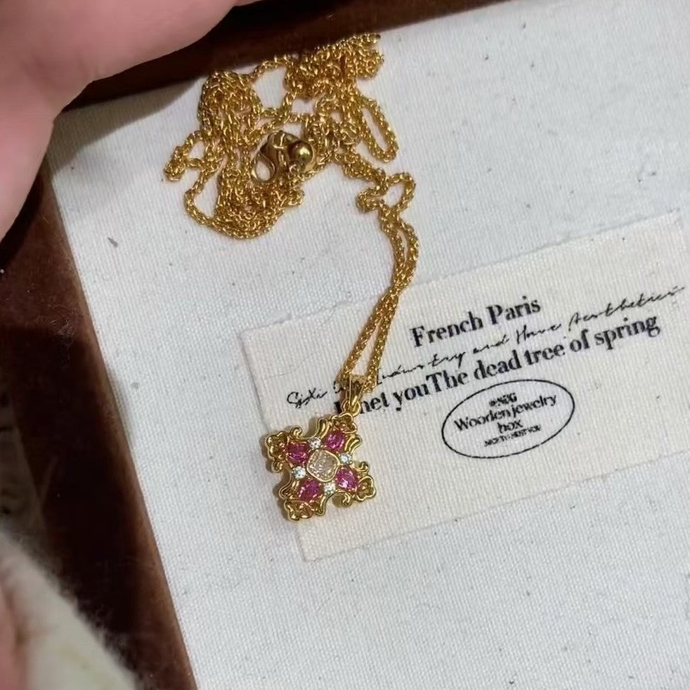 Brushed French S925 Double-Sided Iris Necklace Niche Design High-End Elegant Exquisite Vintage Collarbone