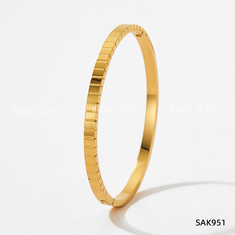Non-Fading Multiple Styles Diamond-Studded Plain Hoop Bracelet Vacation Style Eight-Pointed Star Waterproof Stackable Stainless Steel Jewelry