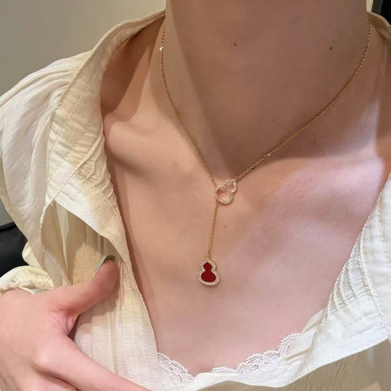S925 Sterling Silver Natural Red Agate Fortune Necklace Light Luxury Niche Fashion Design Sense Collarbone Chain Simple Versatile