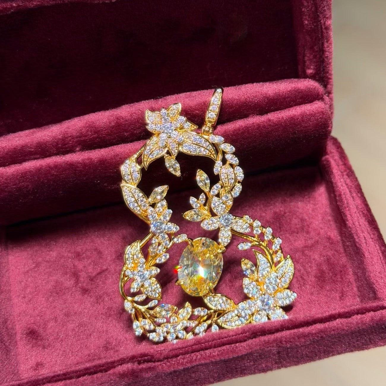 Silver S925 High-End Light Luxury Floral Full-Inlaid Yellow Diamond Gourd Sweater Chain Cool and Elegant Exquisite Collarbone Chain