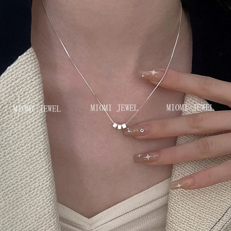 S925 Sterling Silver Small Sugar Cube Necklace for Women, Ins Style, Minimalist Design, Simple Brushed Three Cube Clavicle Chain