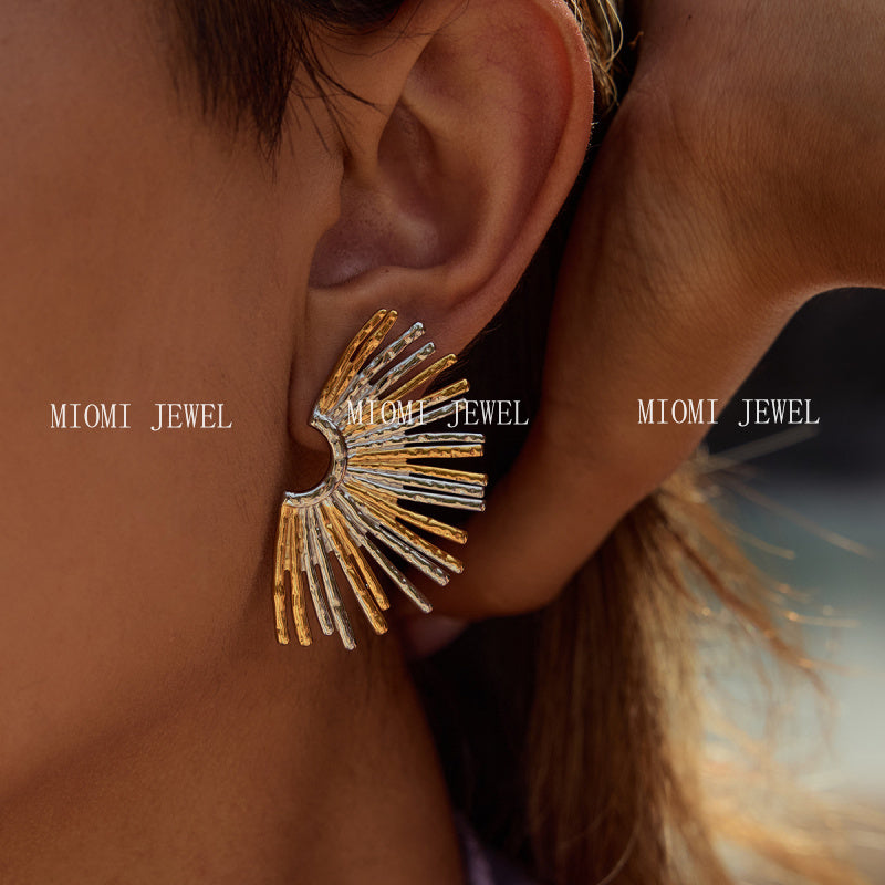 Stainless Steel Sunflower Earrings Niche Design Sense Ear Jewelry Non-Fading Titanium Steel Stud Earrings Accessories