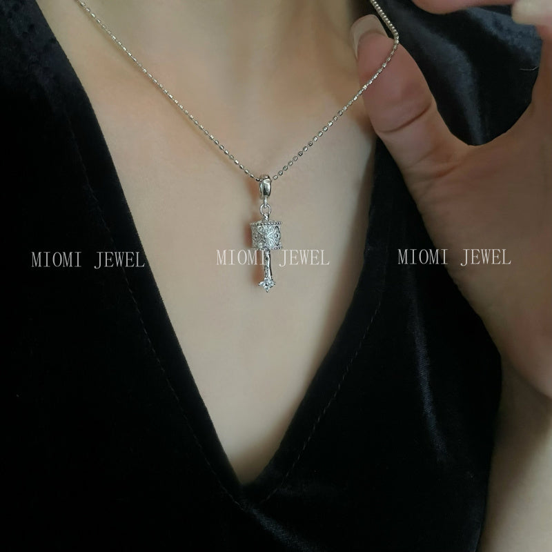 S925 Sterling Silver Rotating Gold Tube Pendant, Rotatable, Inlaid with Diamonds, High-End Unique Pendant, Niche Light Luxury Exquisite