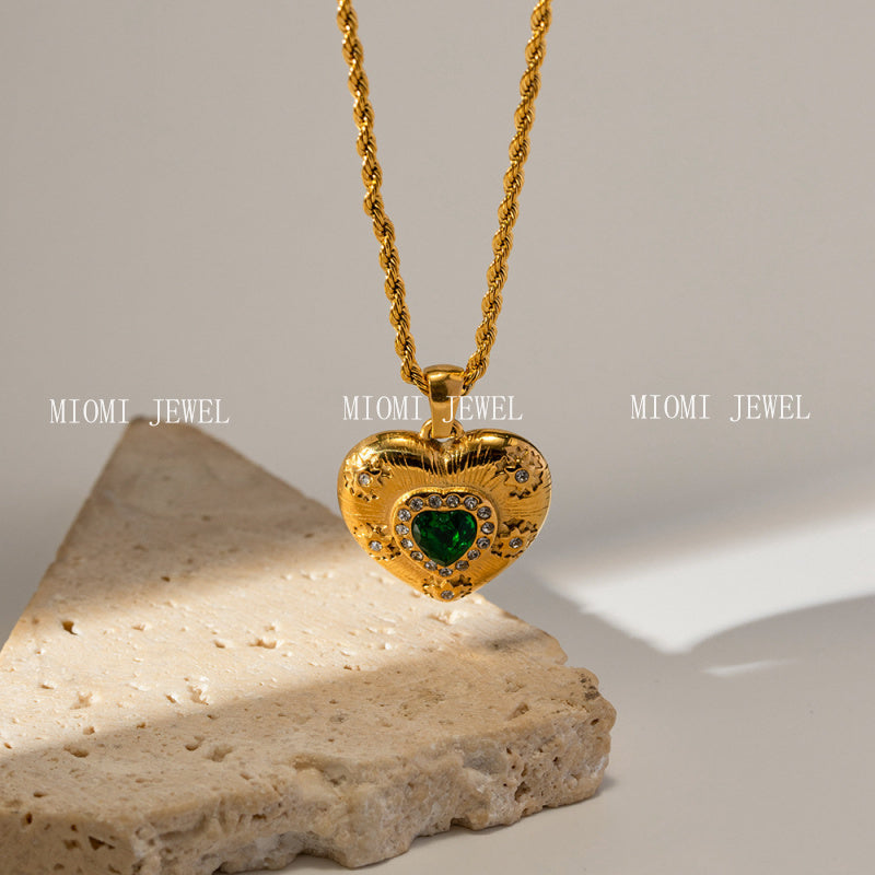 18K Gold Stainless Steel Zircon Necklace Vintage Heart Pendant Titanium Steel Non-Fading Jewelry for Women