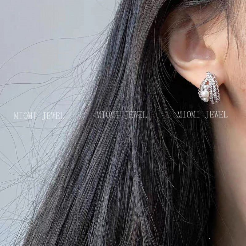 2025 Hot-Selling French Style Exquisite Full S925 Sterling Silver Lace Edge Pearl Earrings for Women High-End Delicate Ear Jewelry