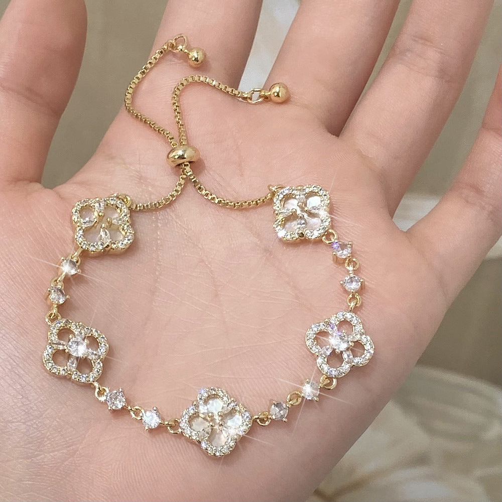Popular Pink silver Four-Leaf Flower Earrings, ewelry Set Minimalist Luxury & Niche Style