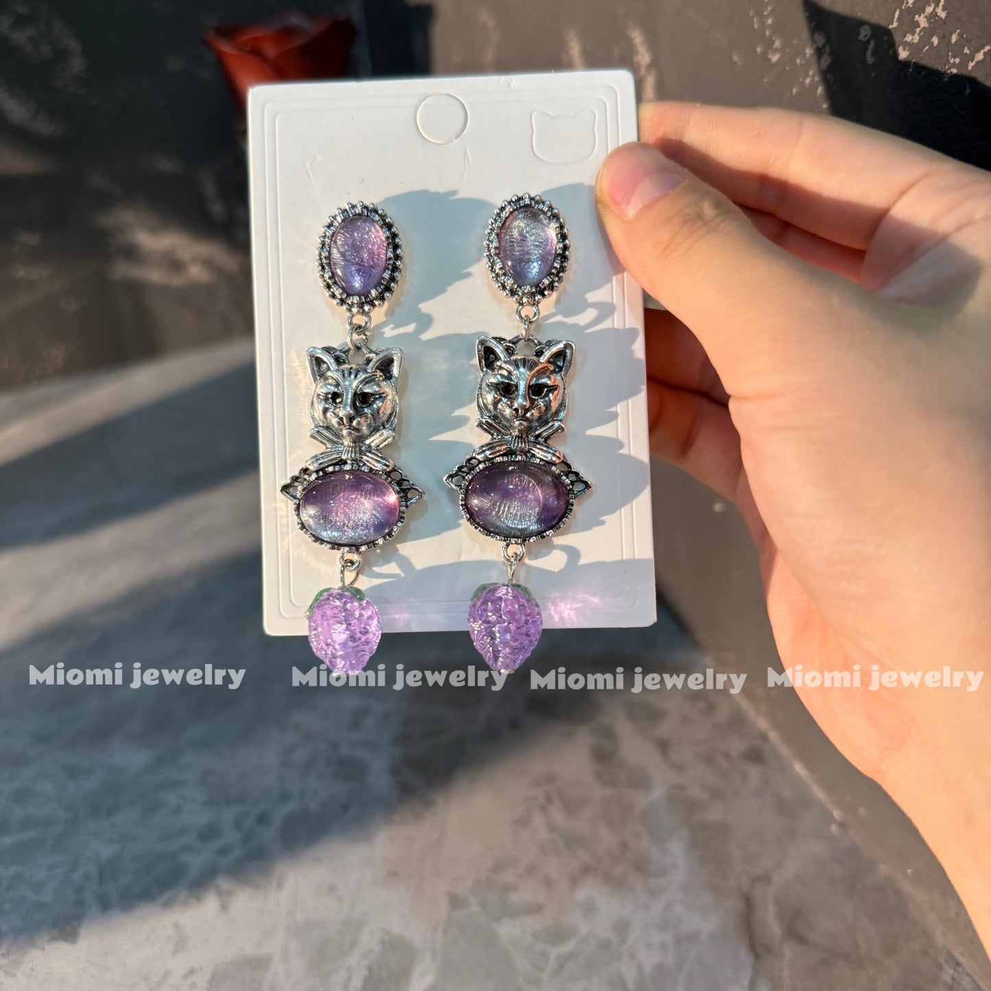 witchy cat earring soft gothic purple wtih heart whimsical