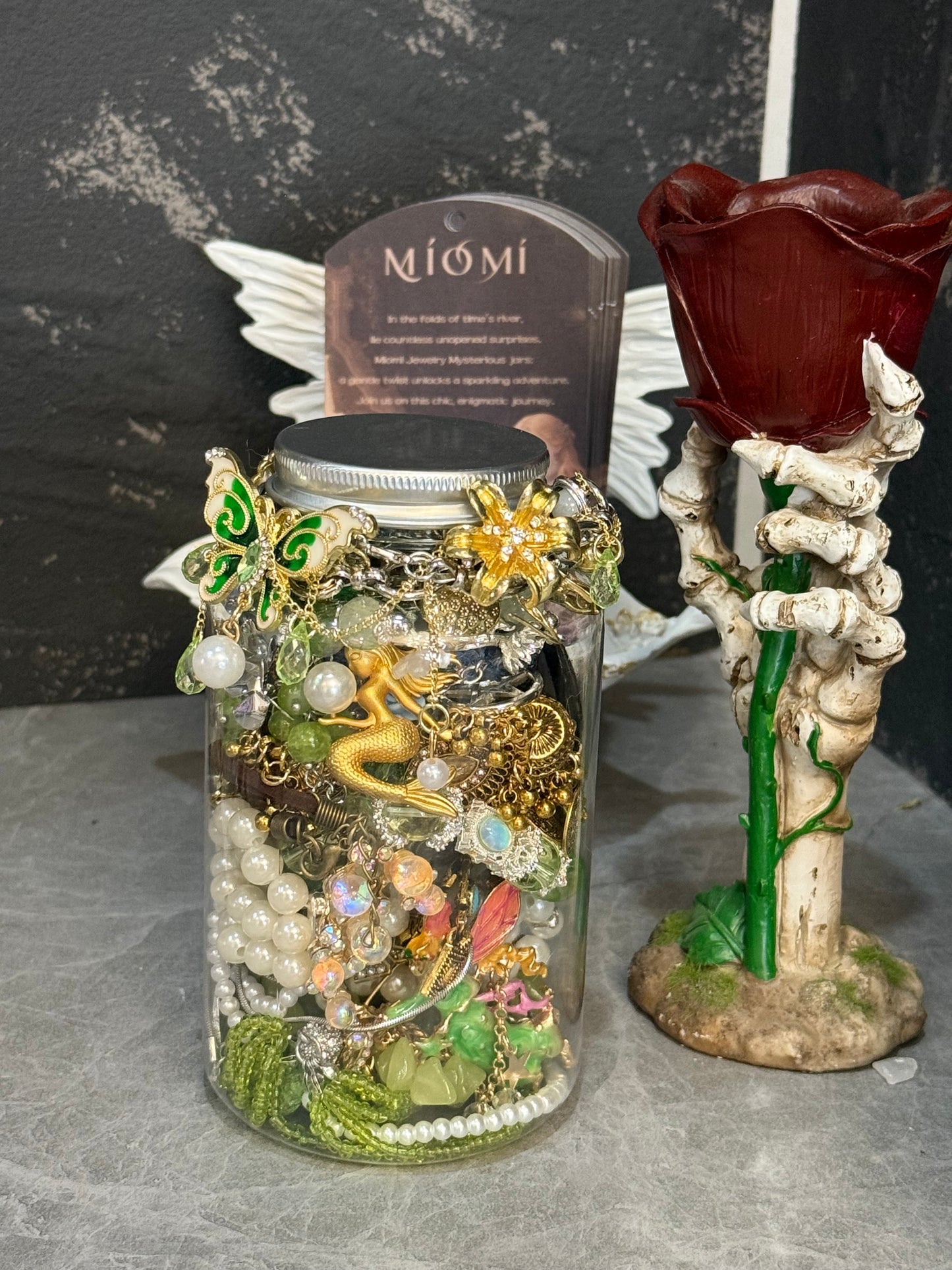 【hot selling 】customize mystery jewelry jar(plastic jar )