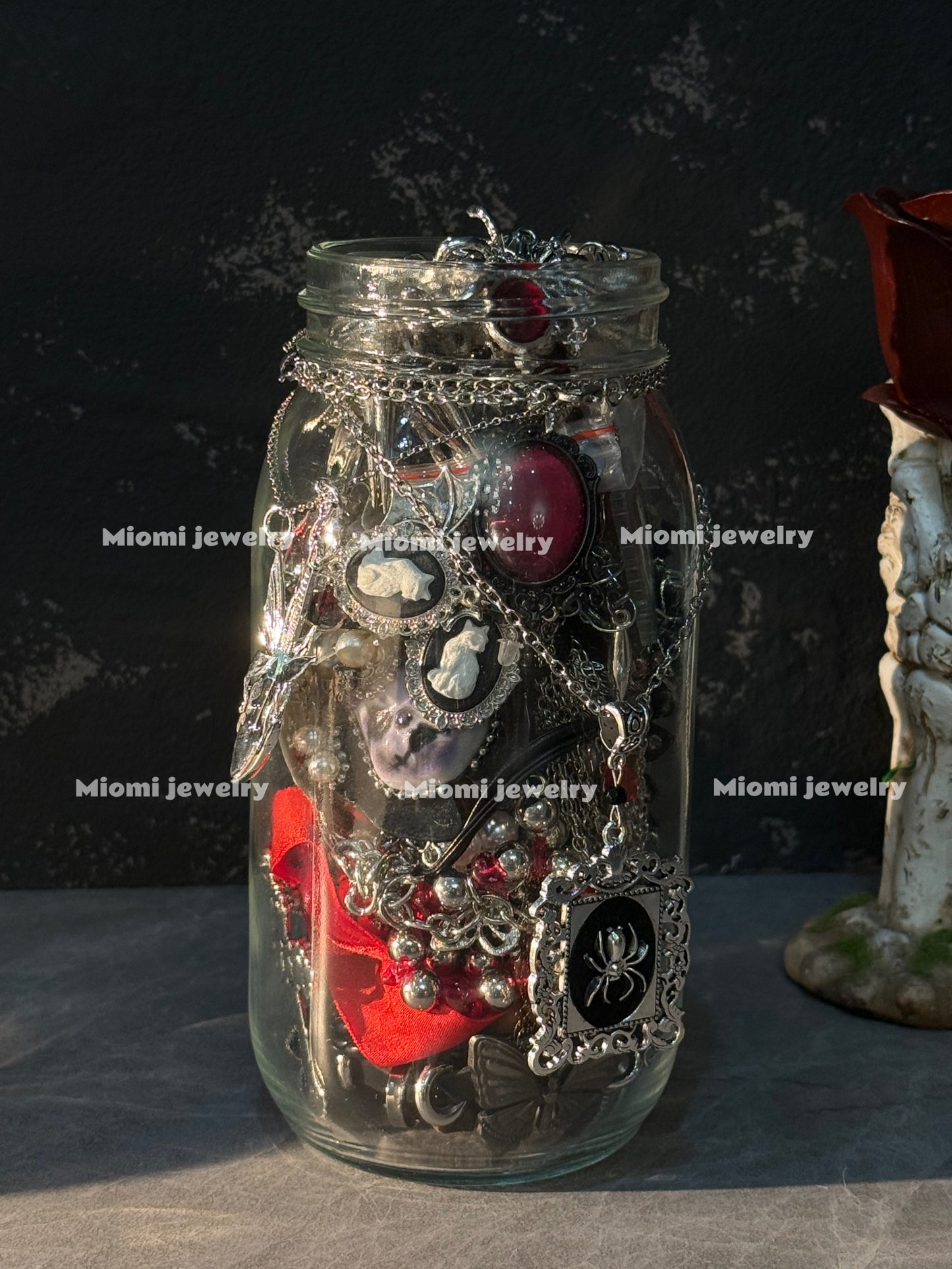【Hot selling】customized mystery jewelry jar(glass jar)700ml/400ml