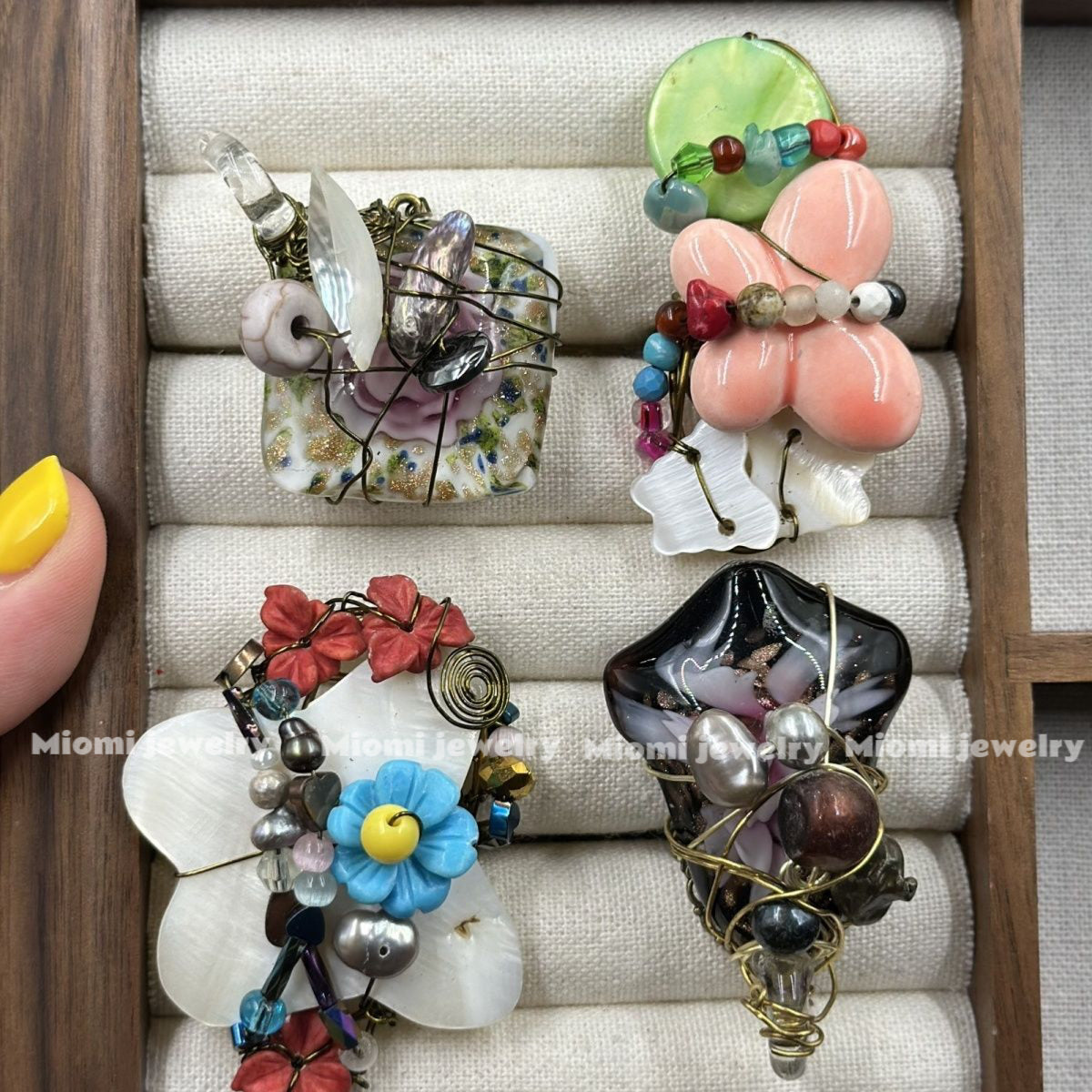 1pcs -miomi oranginal Vintage European Imported Court Style, Heavy Craftsmanship Natural Stone & Old Glass Handmade Open Ring, Woven Ring, Adjustable, Random Delivery!whimsical witch vintage