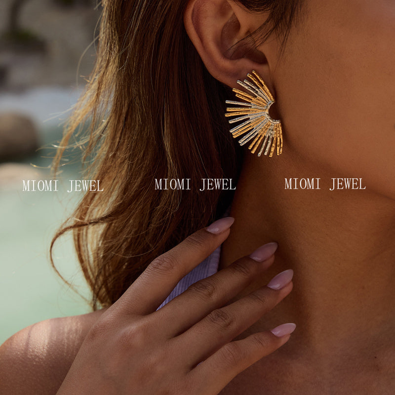 Stainless Steel Sunflower Earrings Niche Design Sense Ear Jewelry Non-Fading Titanium Steel Stud Earrings Accessories