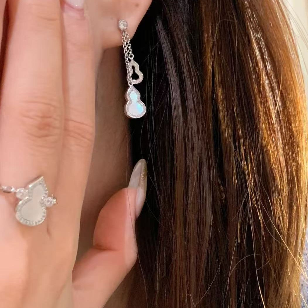 New Chinese Style Red Agate Double Gourd Tassel Earrings Exquisite High-end Sense Elegant Fashion Versatile Fortune Hollow Earrings