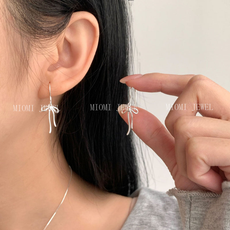 S925 Sterling Silver Bow Ribbon Earrings for Women Korean Niche Design High-end Feel Popular Stud Earrings