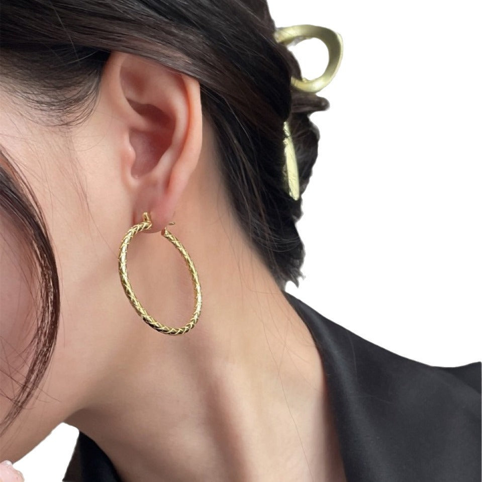 Korean Version Pure Silver S925 Silver Diamond Pattern Earrings Studs Vintage Distressed Simple Ins Style Geometric Style Niche