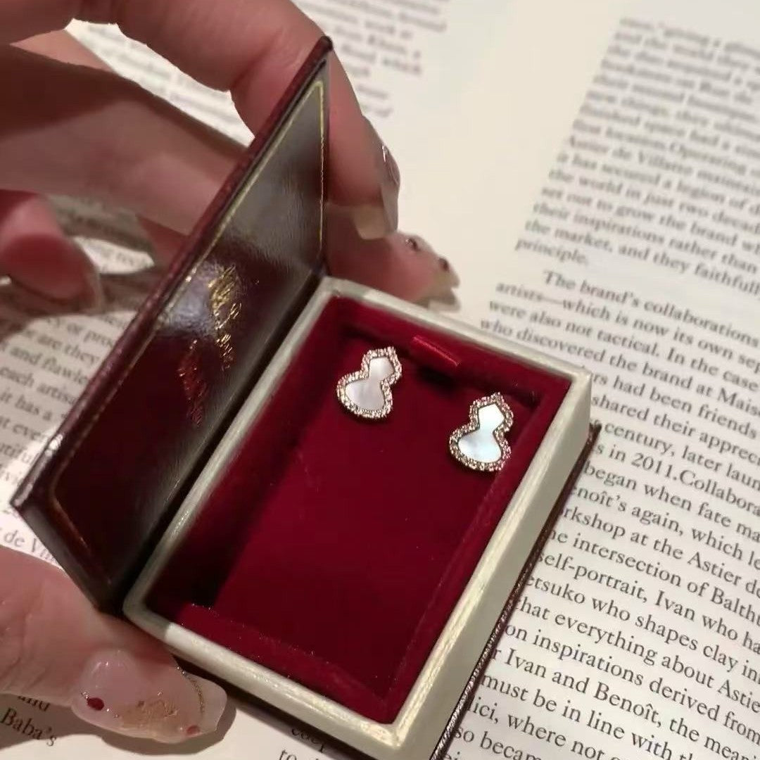 Gourd Earrings S925 Sterling Silver Red Agate White Shell Earrings High-End Versatile Light Luxury Elegant