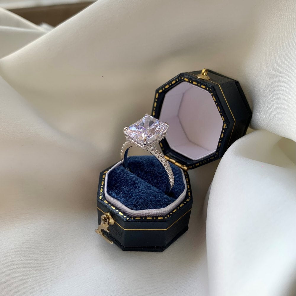 High Carbon Diamond Jewelry S925 Sterling Silver Heavy Craft Ring for Women 8A Zircon Square Ice Flower Cut Gemstone Ring