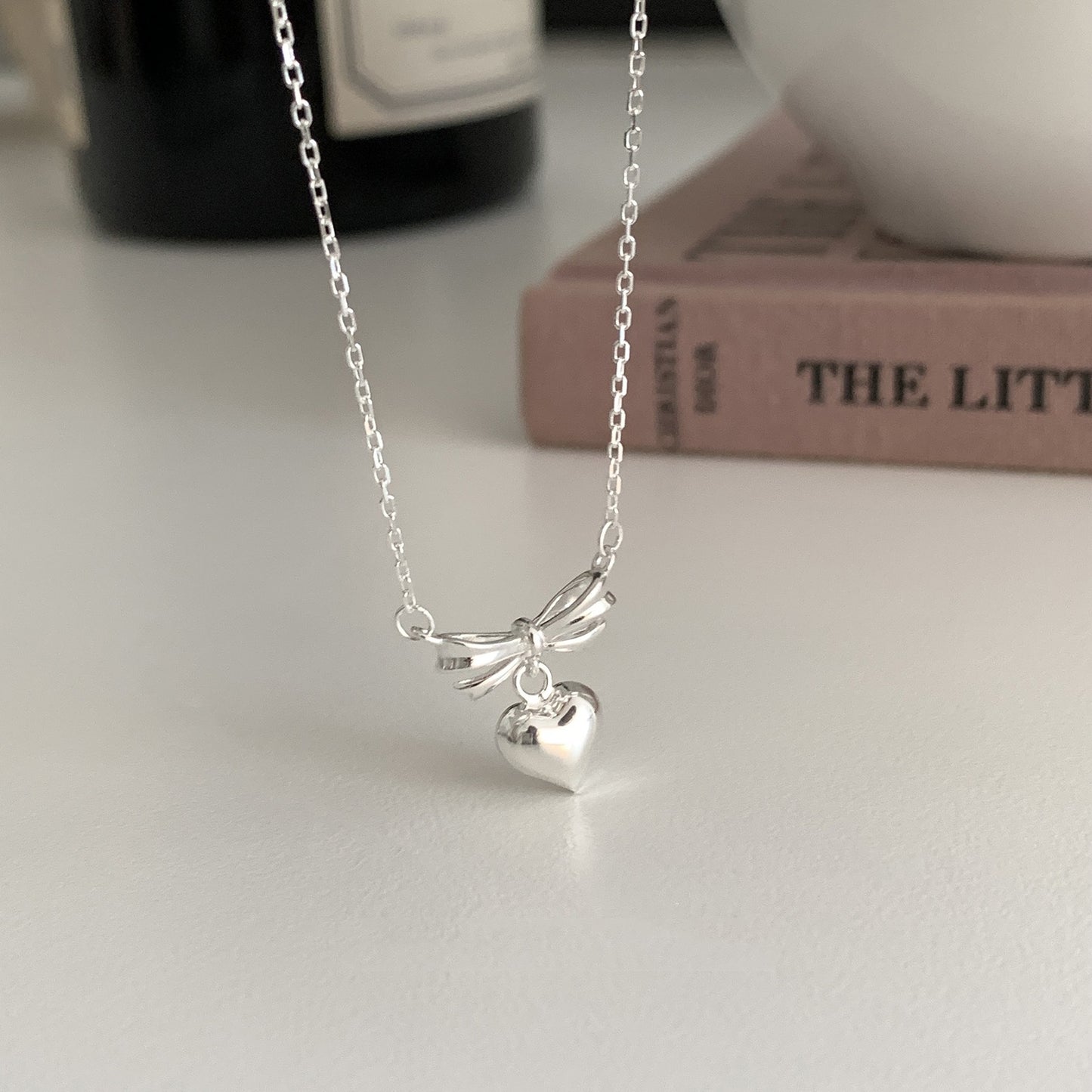 S925 Sterling Silver Niche Design Bowknot Heart Pendant Necklace for Women