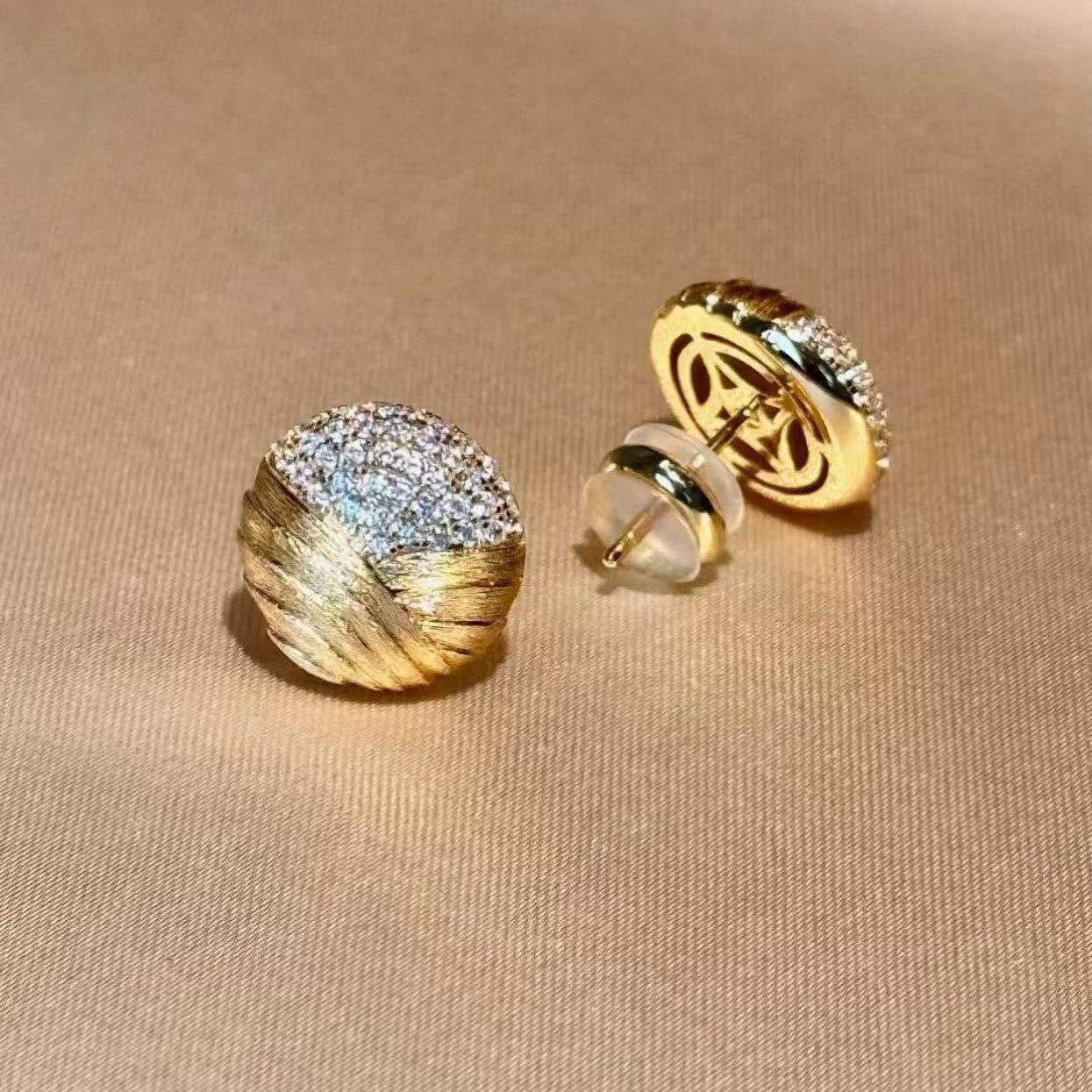 Italian Brushed Craft Earrings Light Luxury High-end Jewelry S925 Sterling Silver Forged Surface Micro Inlaid Diamond Earrings for Women New Style