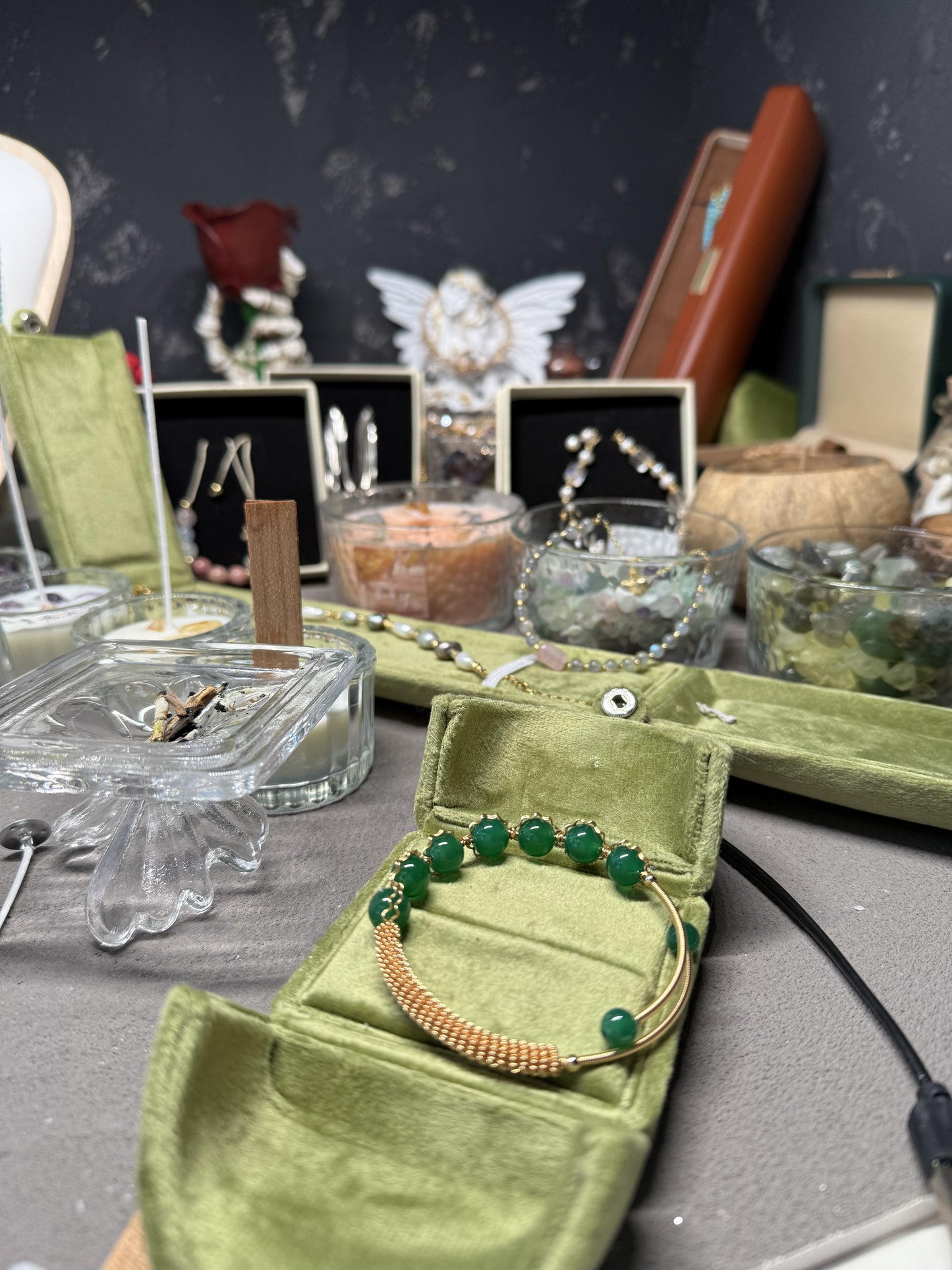 5pcs mystery crystal pearl box All natural crystal jewelry or add natural pearl