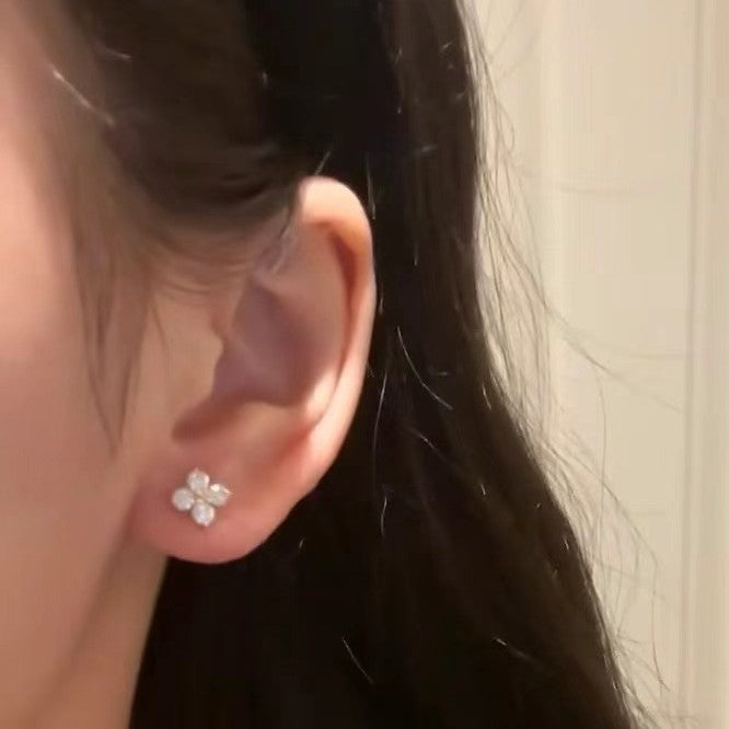 Pure Silver S925 High Carbon Diamond Craft Lucky Four-Leaf Clover Earrings for Women New Hot-Selling High-End Earrings