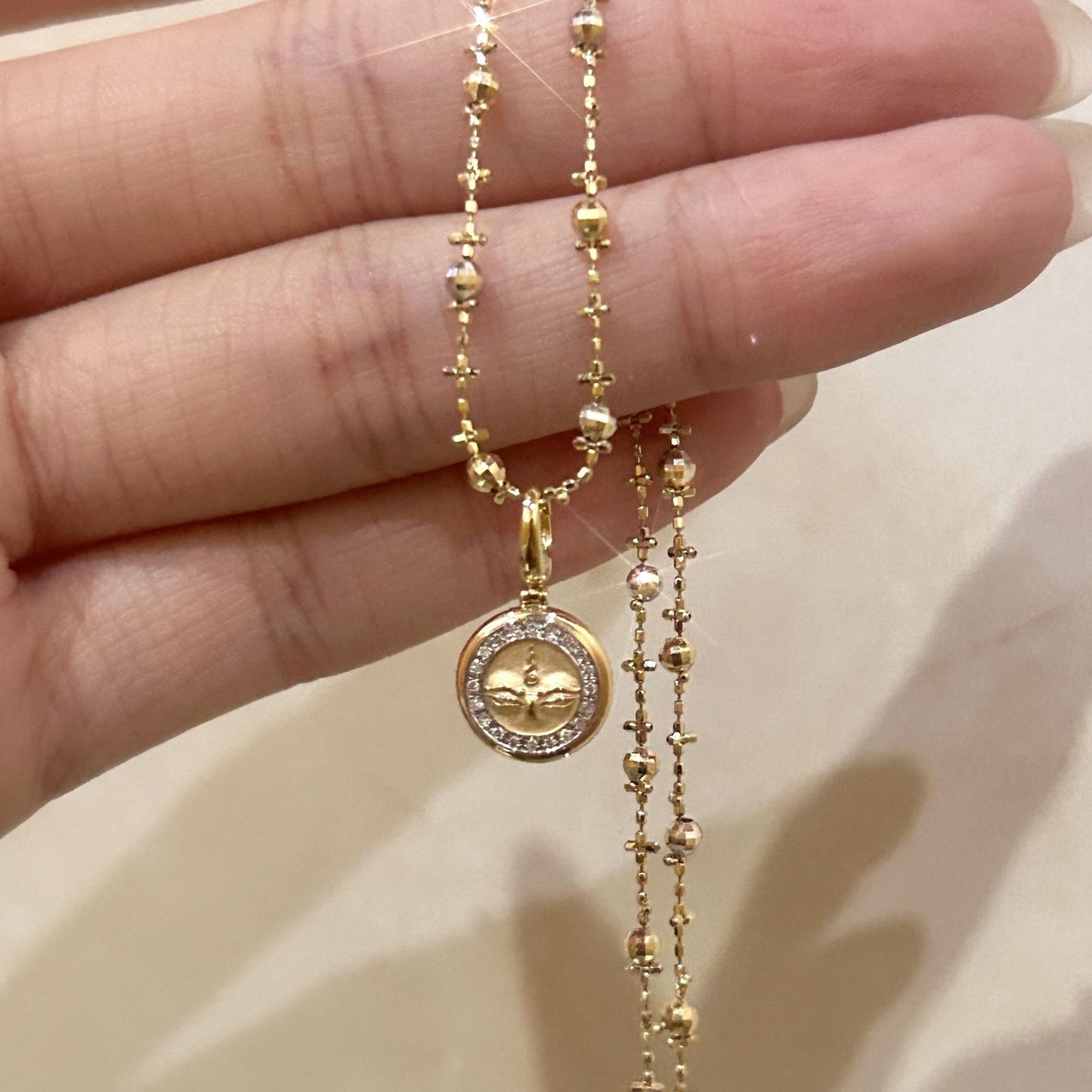 S925 Sterling Silver Vintage Round Pendant Necklace Exquisite High-end Prajna Wisdom Buddha Eye Laser Bead Collarbone Chain for Women