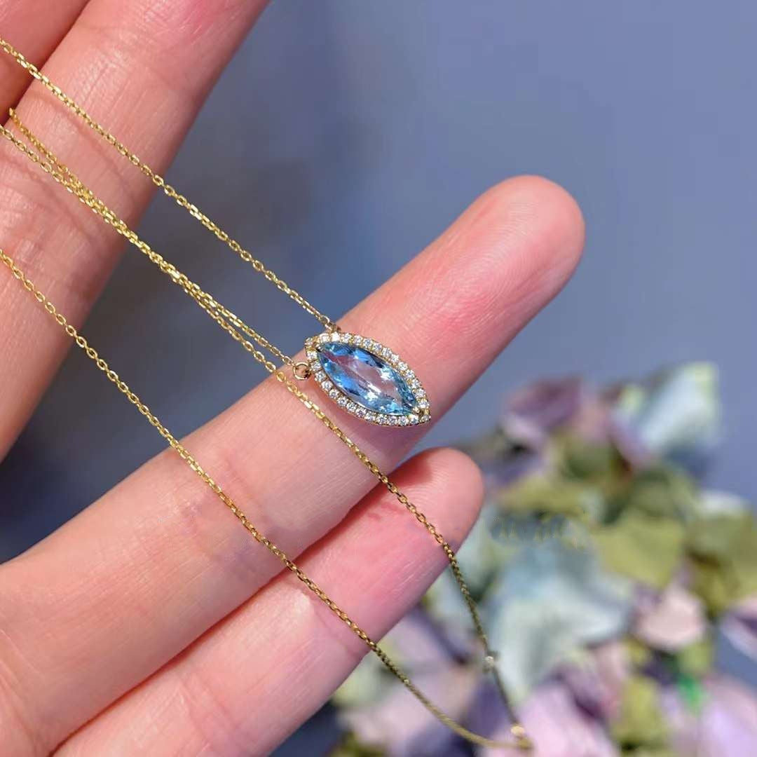 Sparkling Horse Eye Aquamarine Zircon Necklace for Women S925 Sterling Silver Olive Pendant Gemstone Collarbone Chain Vintage Style