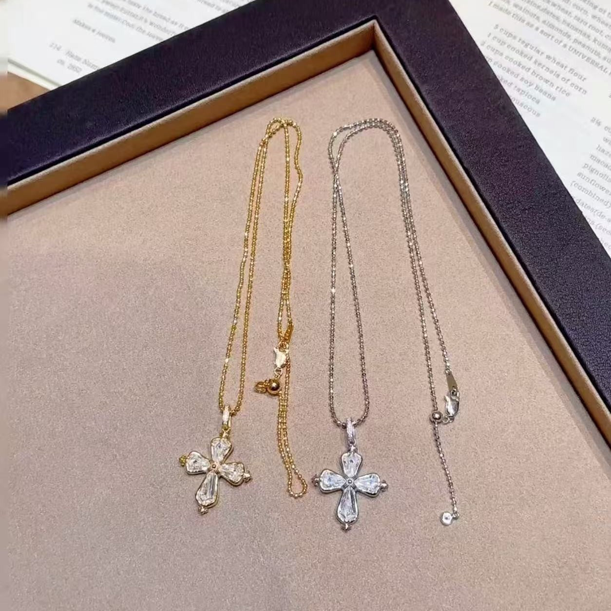 Sterling Silver S925 High Carbon Diamond Cross Necklace Ultra Sparkling Fashionable Personality Light Luxury Versatile Retro Collarbone Chain