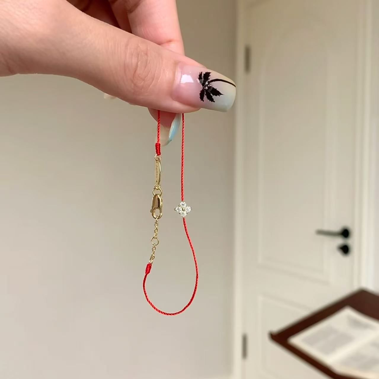 Simple Everyday Versatile S925 Sterling Silver Single Diamond Flower Clover Red Rope Women's Bracelet