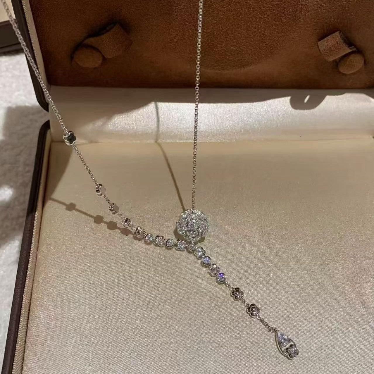 S925 Sterling Silver High Carbon Diamond Light Luxury Camellia Necklace High-end Elegant Versatile Jewelry