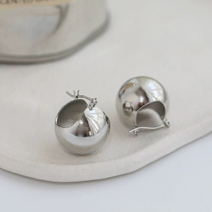 Europe and America savi Blogger's Same Style Pure Silver S925Minimalist Earrings High-End Cool Style Metal Ball Earrings Fashionable