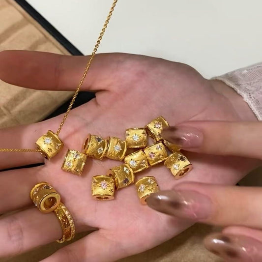 Brushed Craft Passepartout Necklace Light Luxury Niche High-end Brushed Design Sense Everyday Temperament Versatile Collarbone Chain