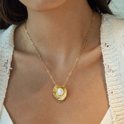 Gold Titanium Steel Imitation Pearl Flower Necklace Accessories Women's High-end Clavicle Chain Stainless Steel Jewelry