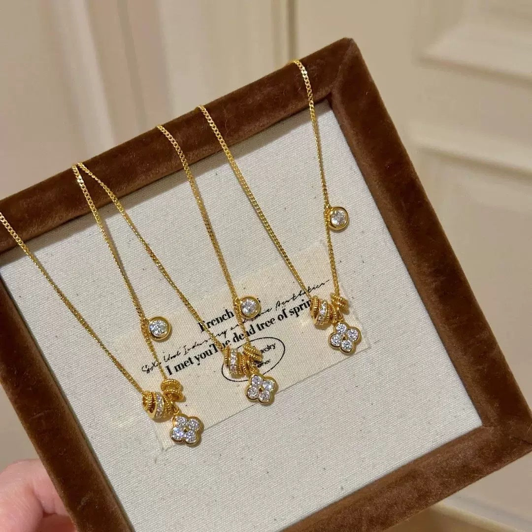 Sterling Silver s925High Carbon Diamond Lucky Clover Running Ring Necklace New Hot-Selling Niche High-Value Hot-Selling Collarbone Chain