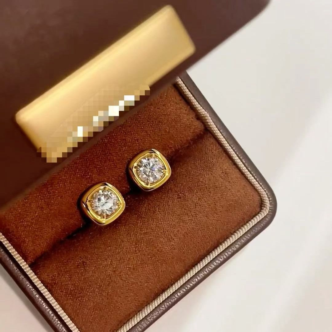 S925 Sterling Silver Simple High Carbon Diamond Sugar Cube Earrings Fashionable High-end Earrings