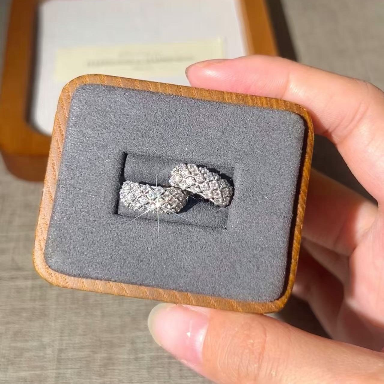 Pure Silver S925 New Fashion Sparkling Full Diamond Ear Cuff Light Luxury Exquisite Niche Design High-end Elegant Earrings