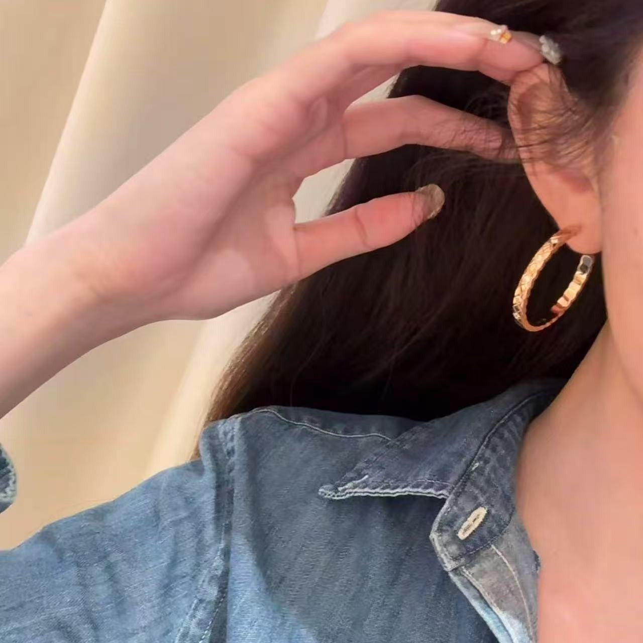 Pure Silver S925 Chanel Style Large Hoop Earrings High-end Shiny Hoop Minimalist Light Luxury Fashion Earrings