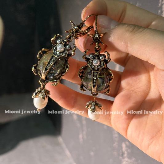 gothic whimsical design bugs earring vintage