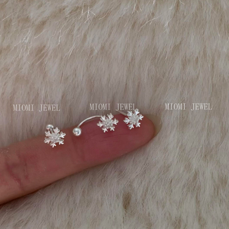 S925 Sterling Silver Snowflake Stud Earrings for Women, Niche Design, Simple and Versatile, Korean Christmas Ear Piercing Jewelry