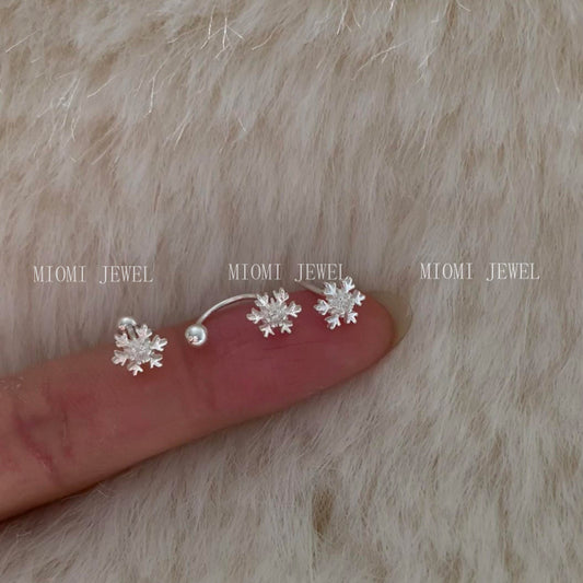 S925 Sterling Silver Snowflake Stud Earrings for Women, Niche Design, Simple and Versatile, Korean Christmas Ear Piercing Jewelry