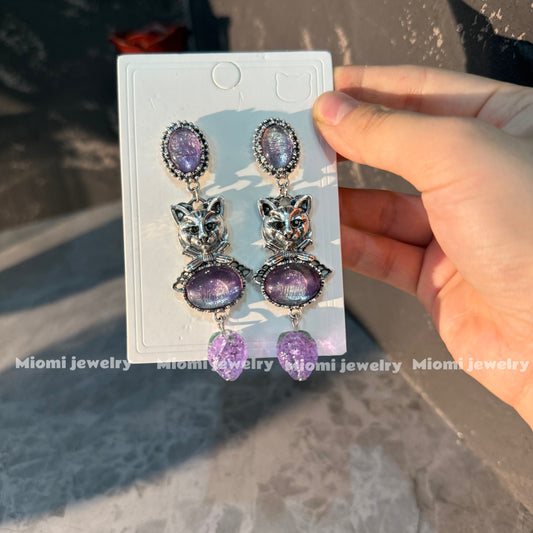 witchy cat earring soft gothic purple wtih heart whimsical