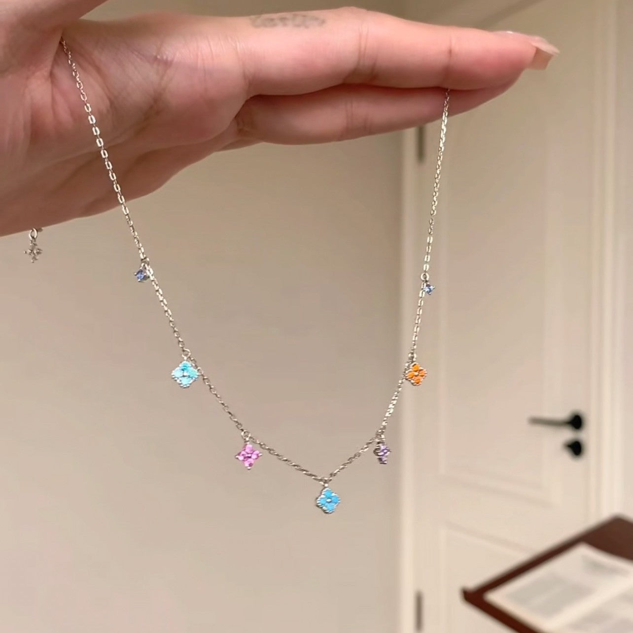 925 Sterling Silver Summer Dopamine Colorful Four-Leaf Clover Necklace Light Luxury Niche Colorful Flower Collarbone Chain