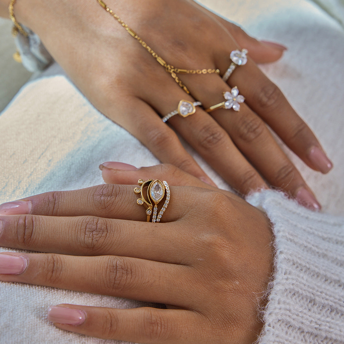 Zircon Ring Titanium Steel Non-Fading Necklace for Women Light Luxury High-End Feel Connected Finger Bracelet Stainless Steel Jewelry