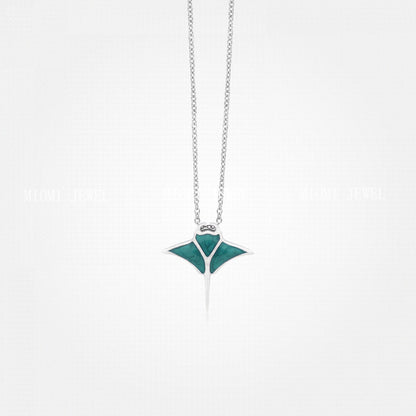 S925 Sterling Silver Manta Ray Pendant Necklace Unique Personality Design Marine Life Manta Ray Pendant Choker