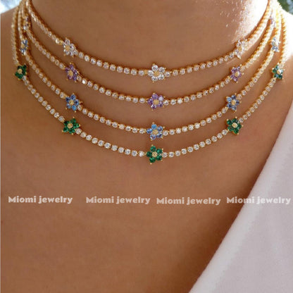 fllower necklace 18k glod